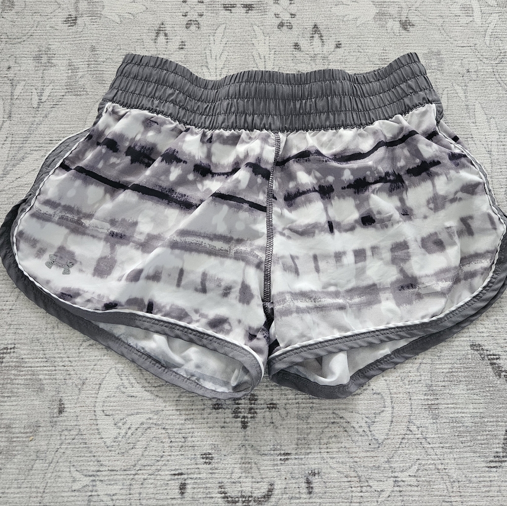 Women's size small under armour running shorts grey white black tie dye.